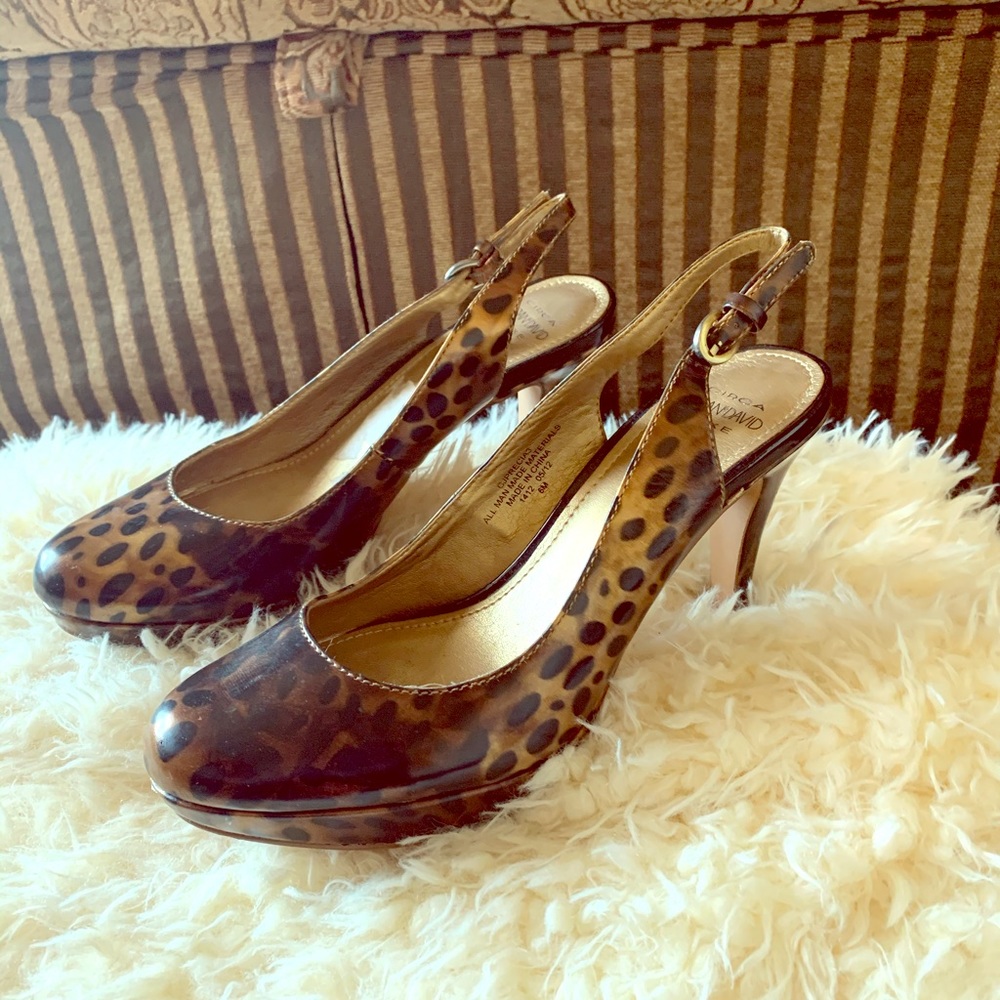 Joan David brand, cheetah print sling-back pump